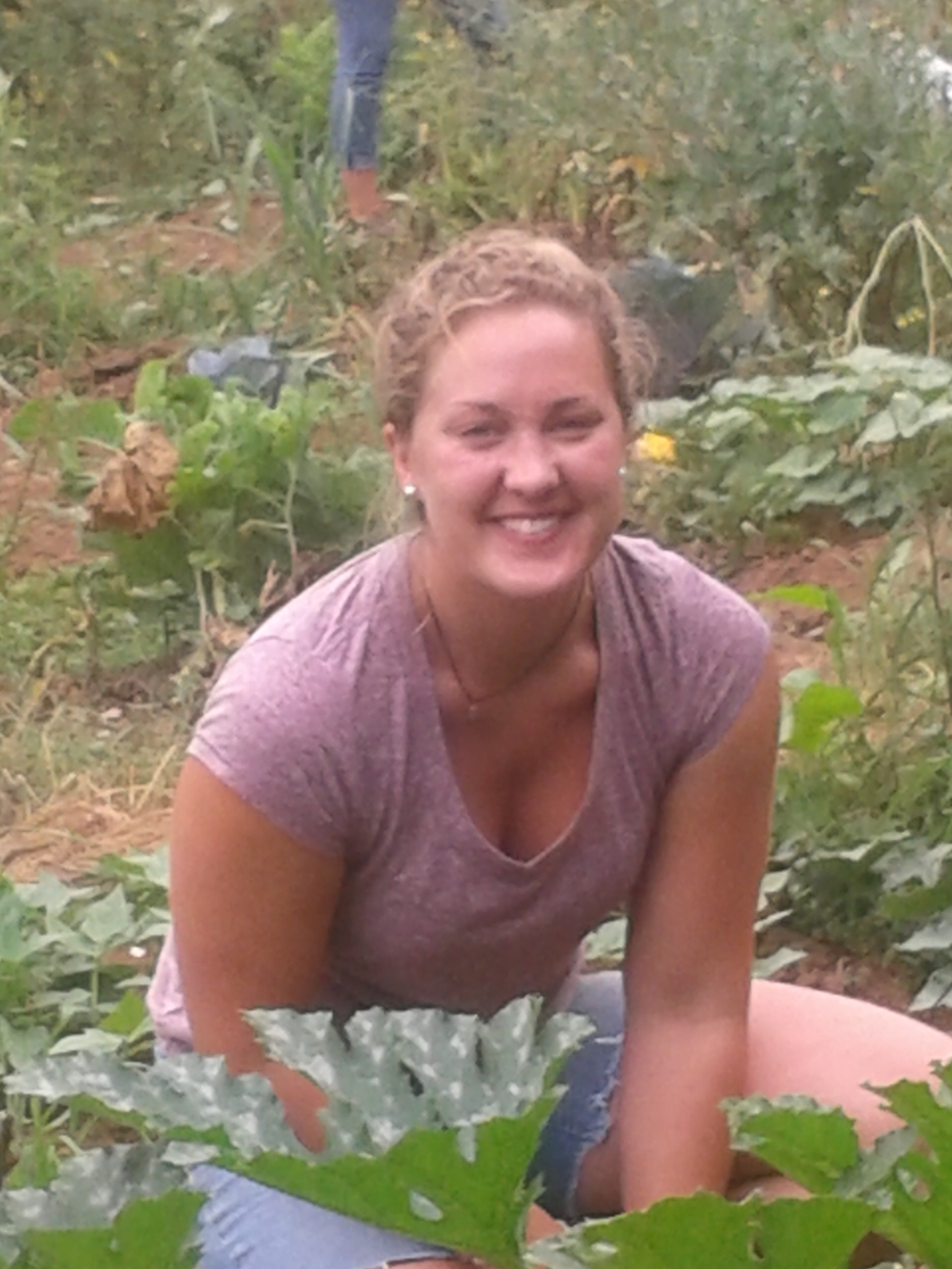 julia in garden